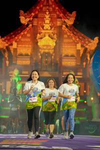 BIB: 424, 3101, 106
                            <button type="button" onclick="openModal(22478076)" class="btn btn-primary btn-sm float-right btn-popup" data-toggle="modal" data-target=".modal-high-quality">
                        <i class="fas fa-shopping-cart"></i> Add to Cart
                    </button>
                                            <button type="button" onclick="isThisMe(22478076, true)" class="btn btn-success btn-sm float-right btn-popup btn-isme hidden" data-toggle="tooltip" data-placement="bottom" title="นี่คือรูปของคุณใช่ไหม คลิกที่นี่เพื่อเอาเข้าอัลบั้ม">
                        <i class="fas fa-plus"></i> Add to album
                    </button>
                    <button type="button" onclick="isThisMe(22478076, false)" class="btn btn-warning btn-sm float-right btn-popup btn-isnotme hidden">
                        <i class="fas fa-ban"></i> Remove from album
                    </button>